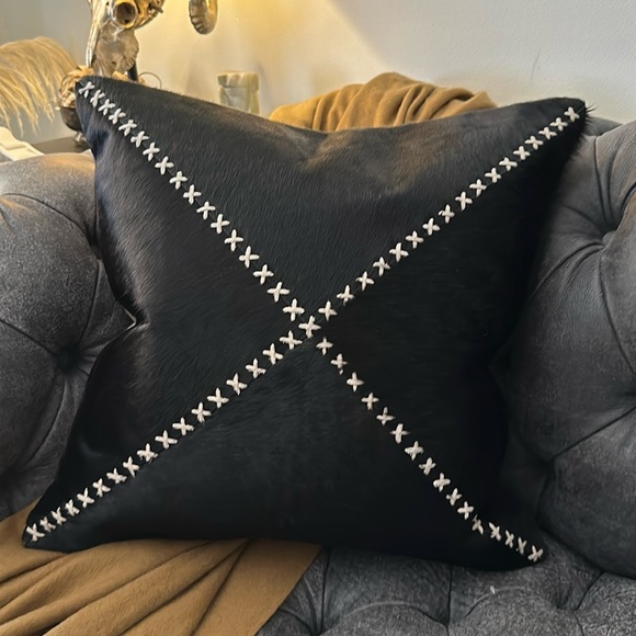 New Arhaus Black white hair on hide leather pillow cover linen suede whipstitch - Picture 3 of 16